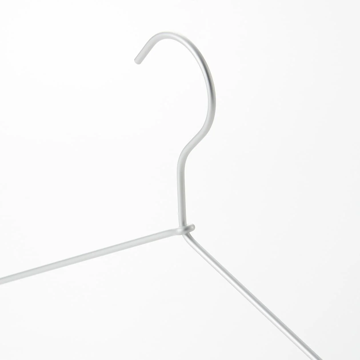 Aluminium Clothes Hanger - 45cm (3 Pack) - Image 5