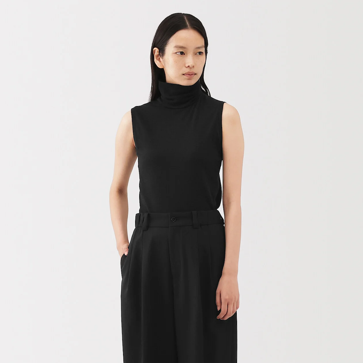 Cotton Cashmere Turtleneck Sleeveless T-Shirt - Image 15