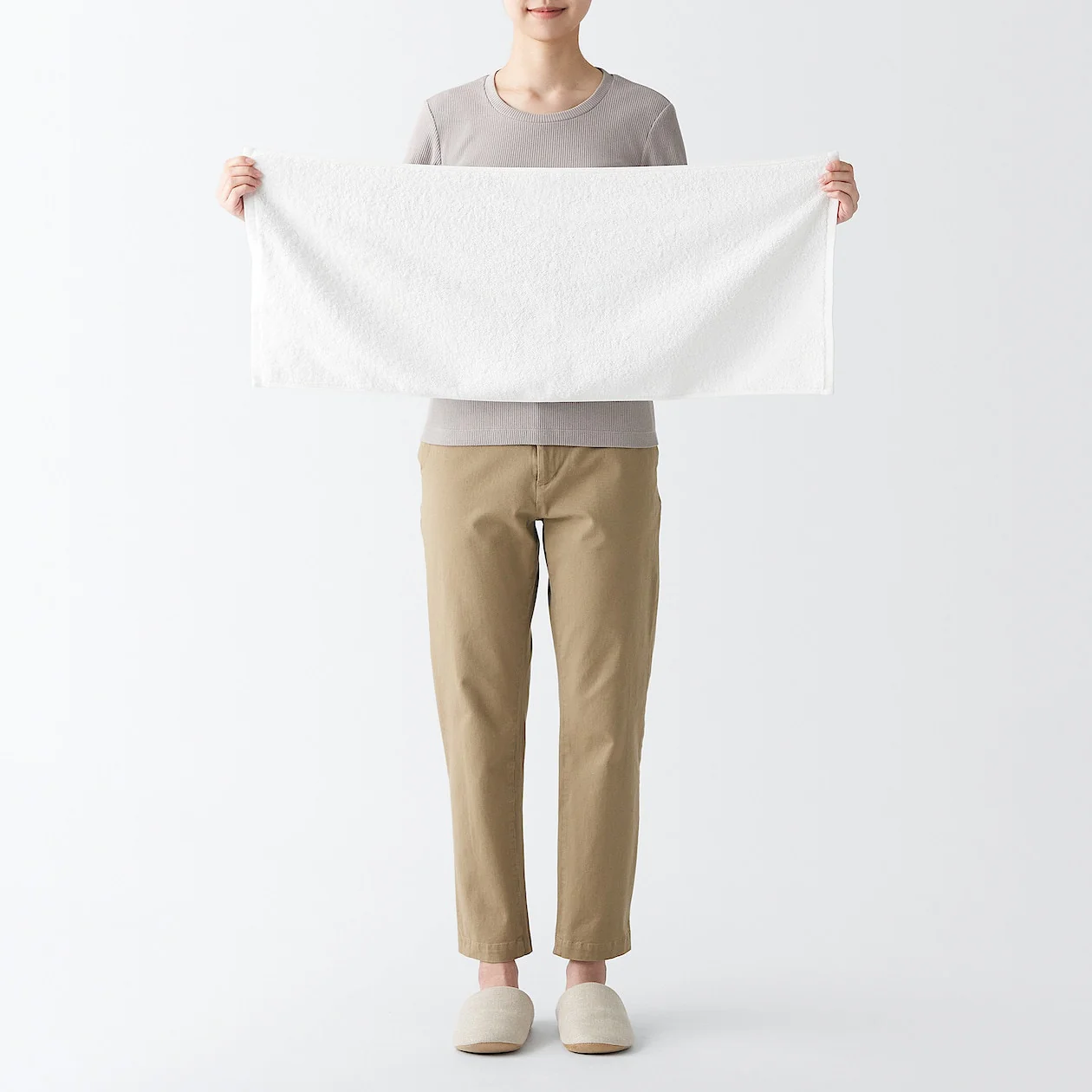 Twin Pile Face Towel with Loop - Image 4