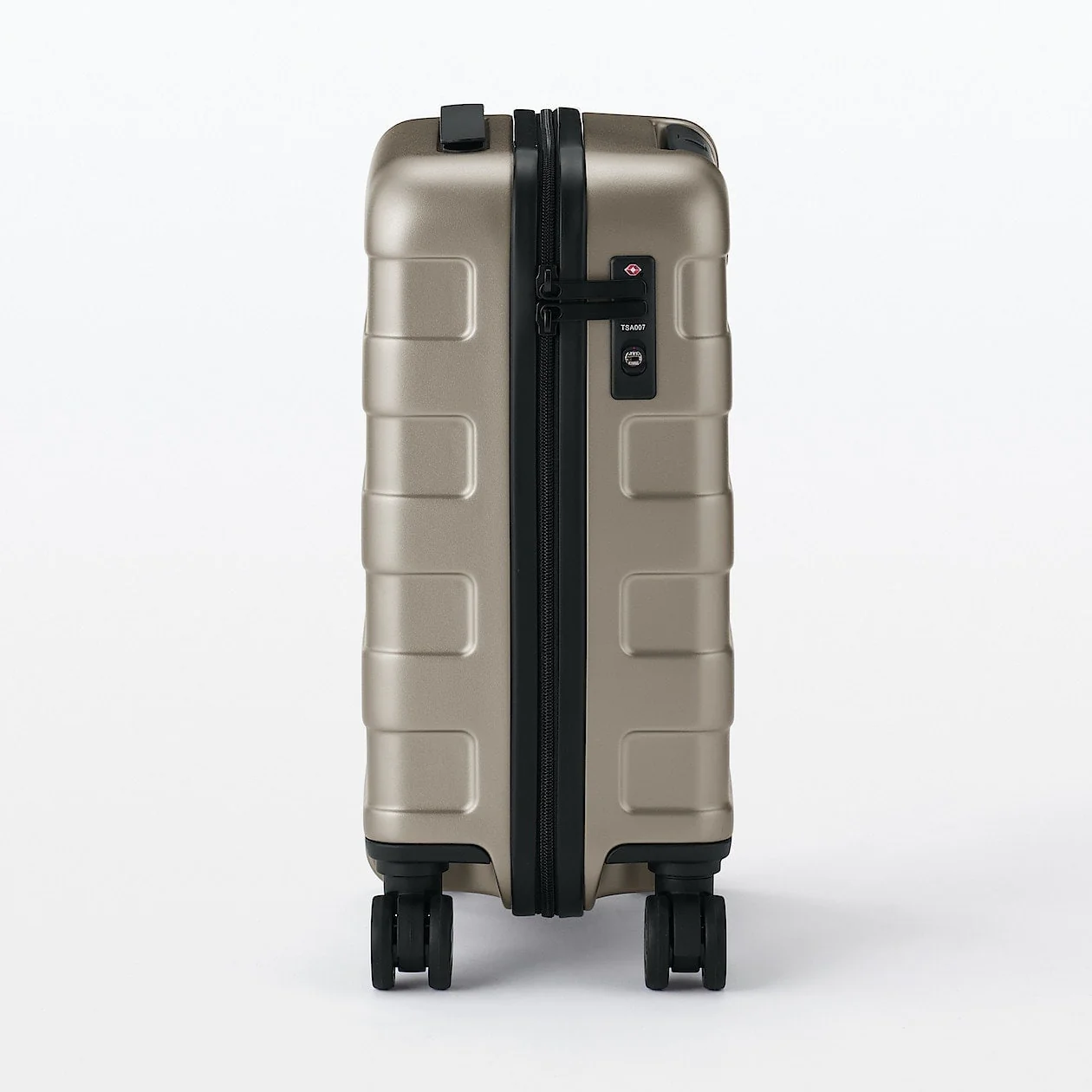 Hard Shell Suitcase - 20L (47cm) - Image 27
