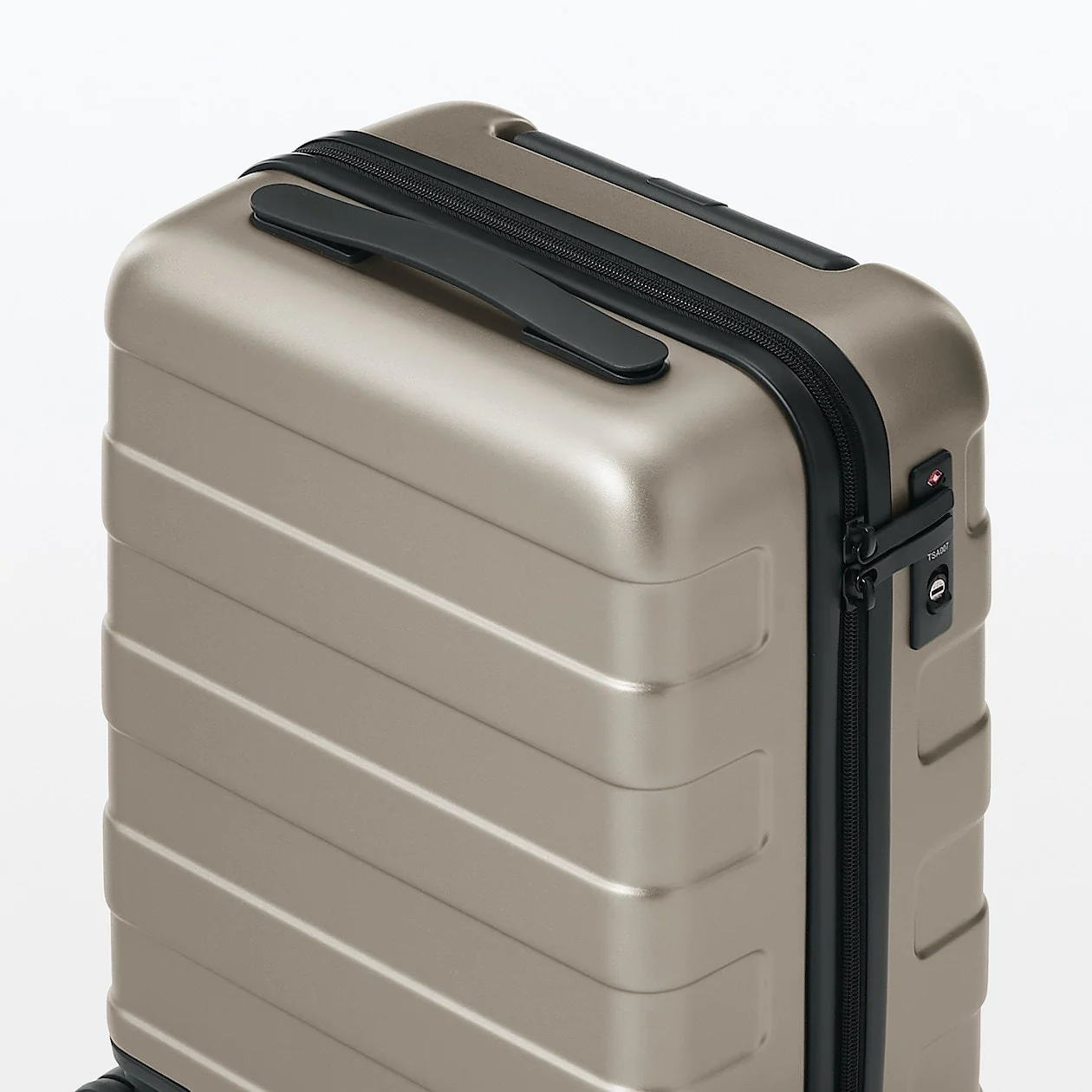 Hard Shell Suitcase - 20L (47cm) - Image 30
