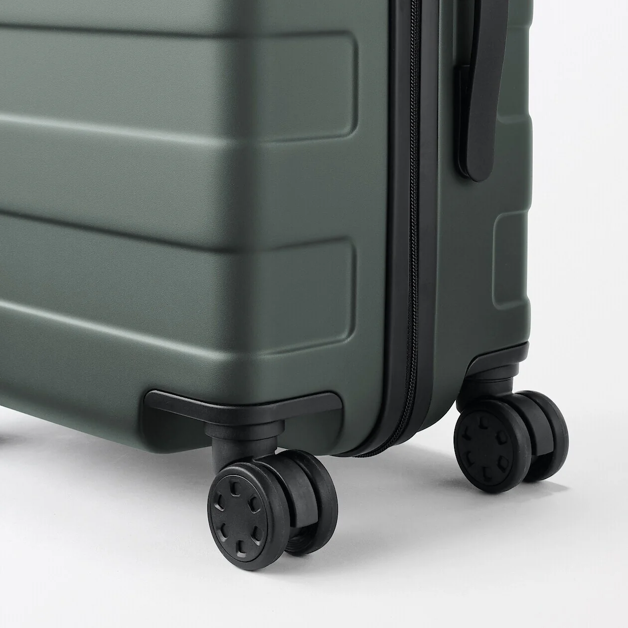 Hard Shell Suitcase - 36L (54cm) - Image 124