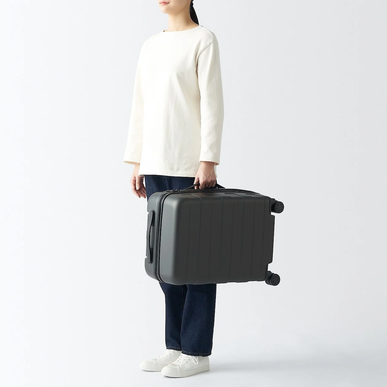 Hard Shell Suitcase - 36L (54cm) - Image 96