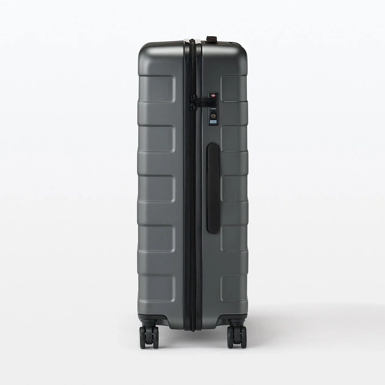 Hard Shell Suitcase - 75L (71.5cm) - Image 68