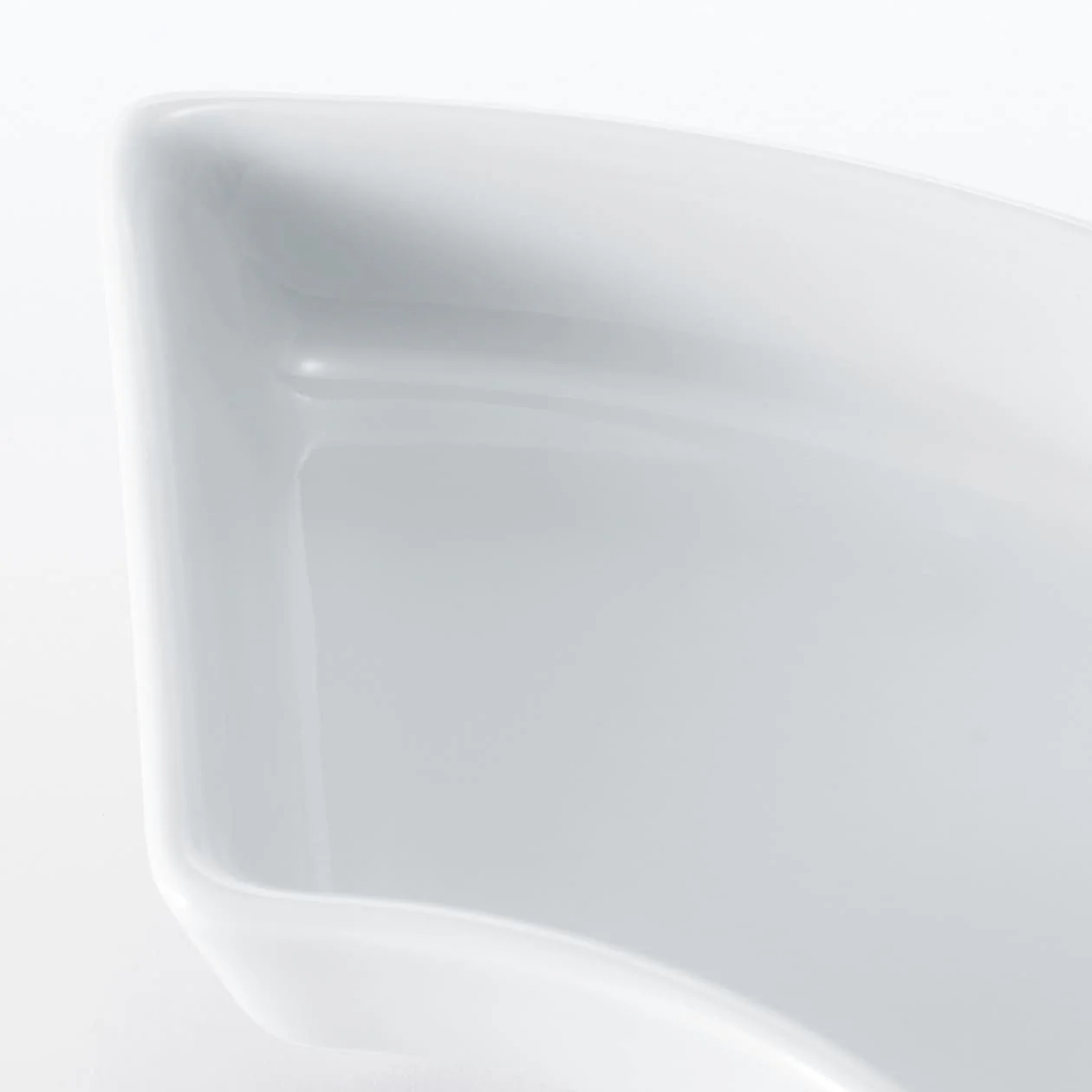 Hasami White Fortune Small Plate - Fan - Image 5