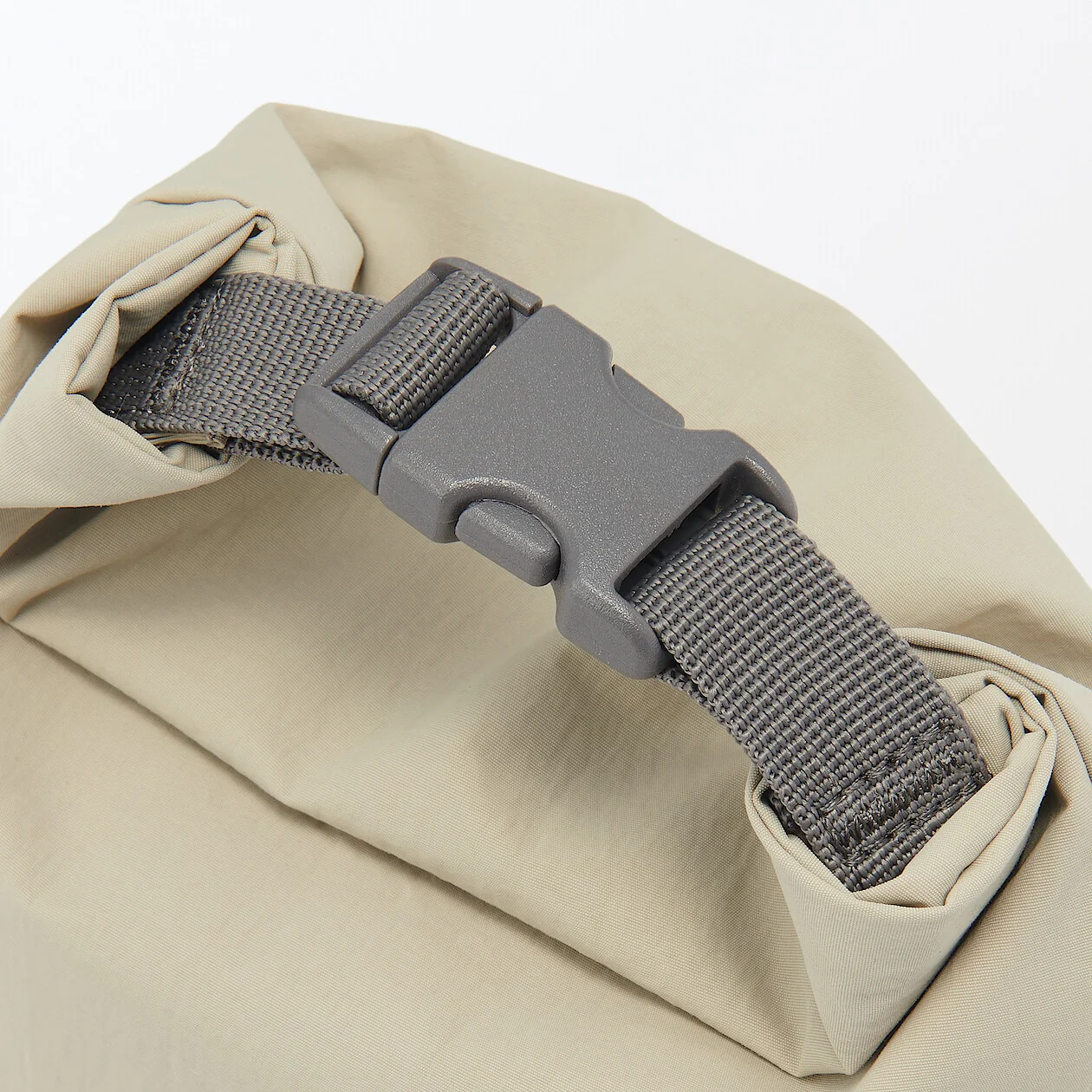 Height-Adjustable Roll-Top Lunch Bag - Small - Image 15