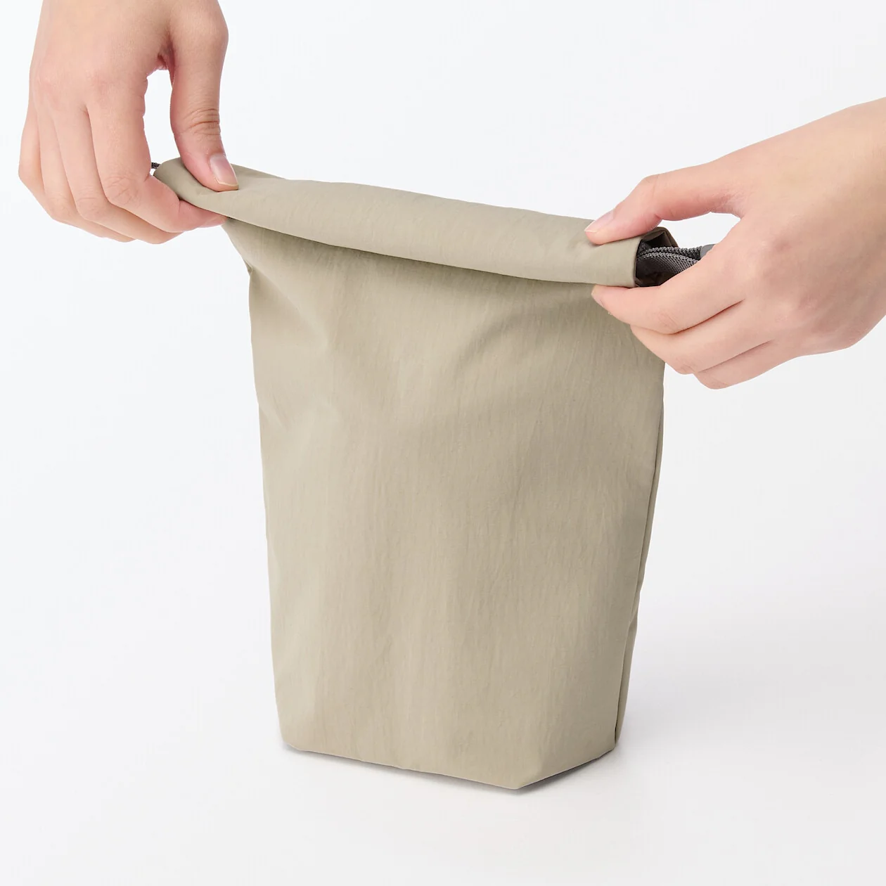 Height-Adjustable Roll-Top Lunch Bag - Small - Image 17