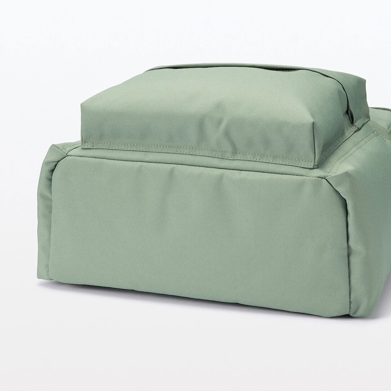 Less Tiring Water Repellent Backpack - Image 15