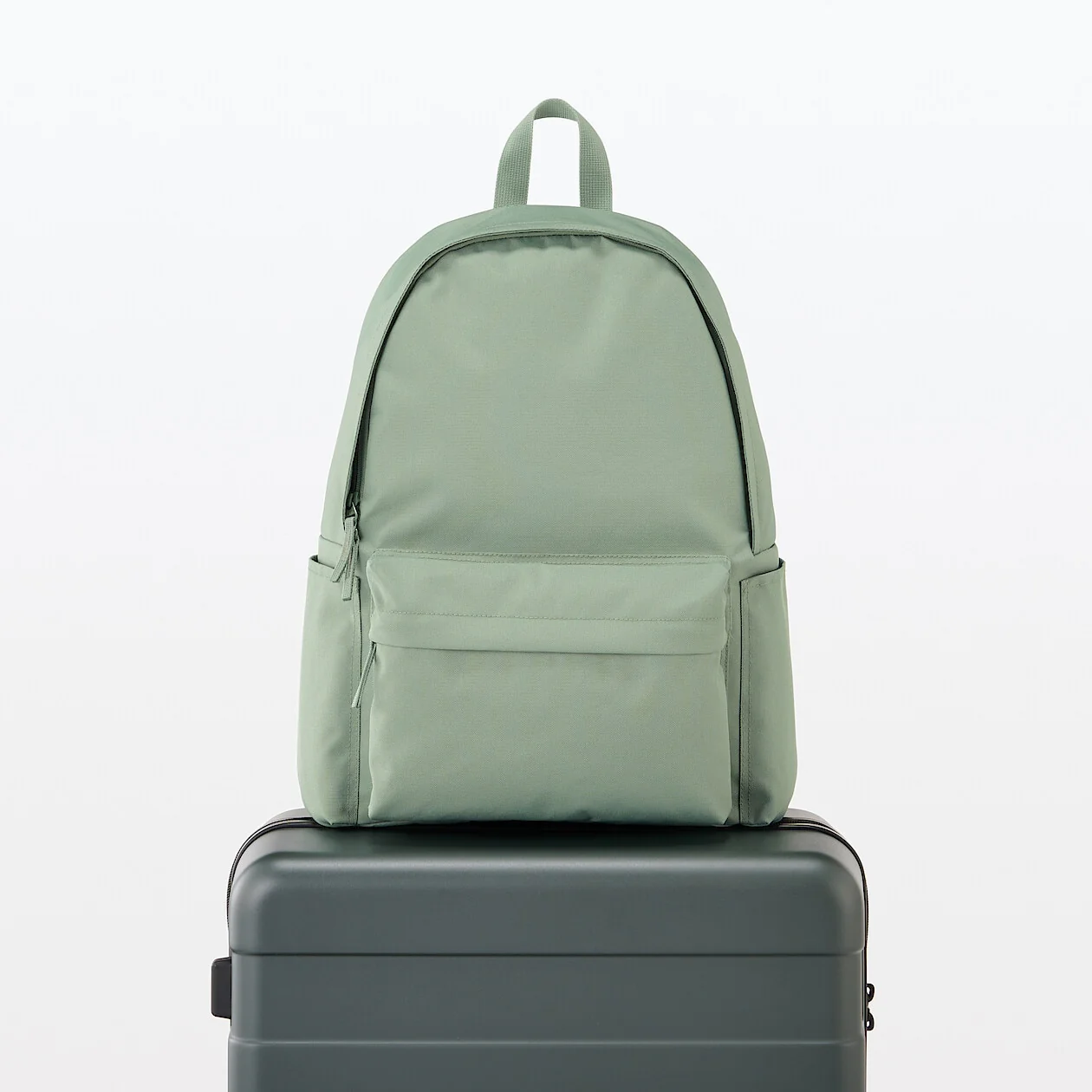Less Tiring Water Repellent Backpack - Image 24