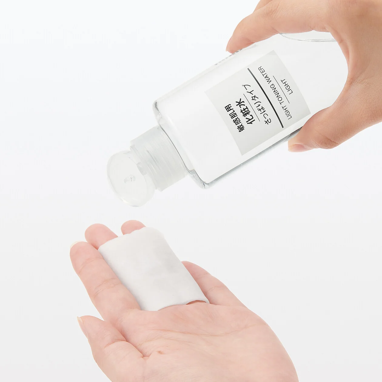 Light Toning Water - Light (200ml) - Image 3