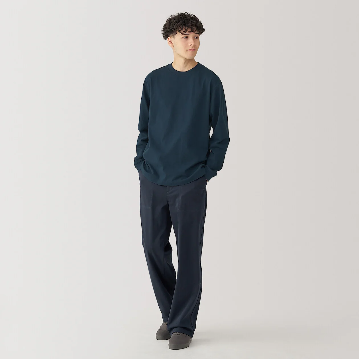 Washed Cotton Heavyweight Crewneck Long Sleeve T-Shirt - Image 16