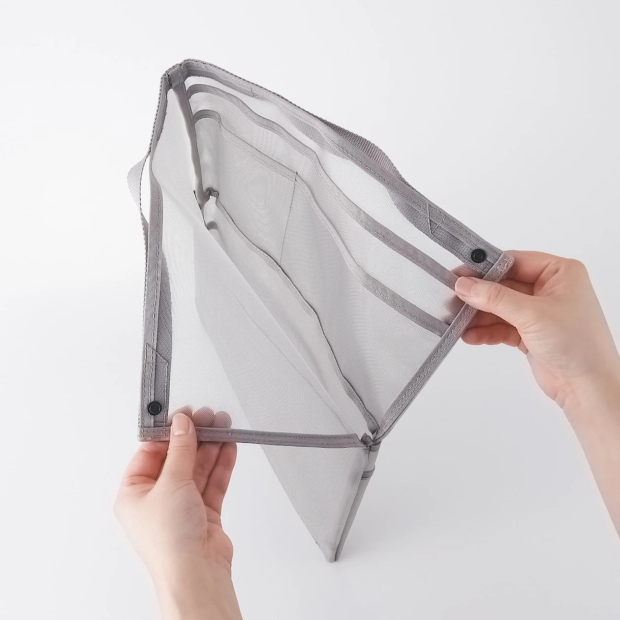 Nylon Mesh Bag Organiser - A4 Vertical - Grey - Image 3