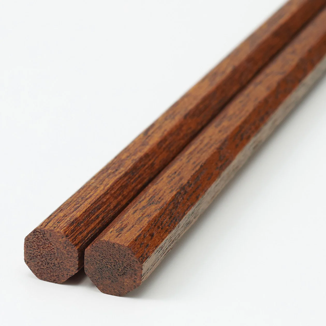 Octagonal Lacquered Chopsticks - 21cm - Image 3