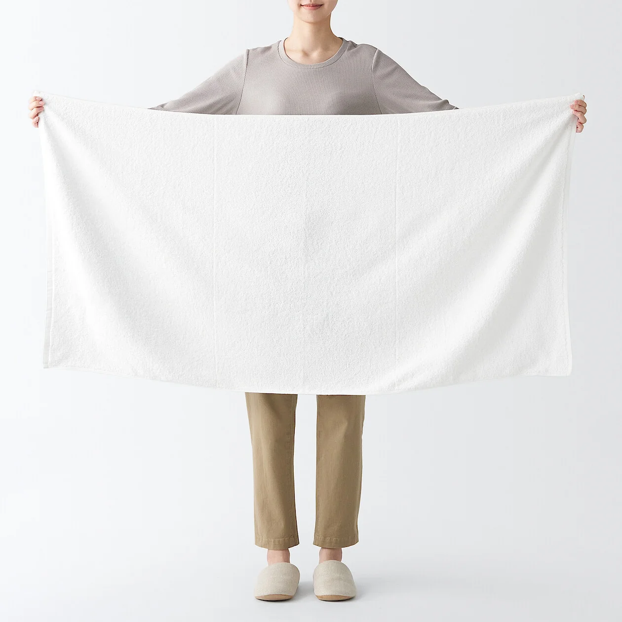 Pile Weave Thick Large Bath Towel - Image 11