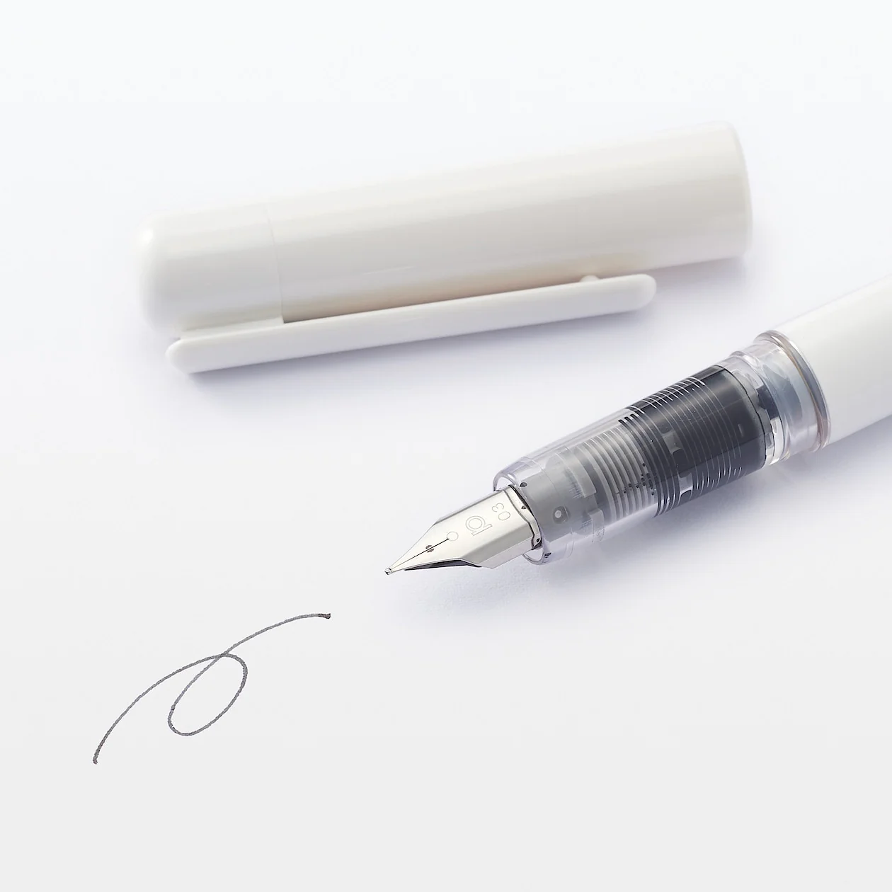 Polycarbonate Fountain Pen - Black - Image 2