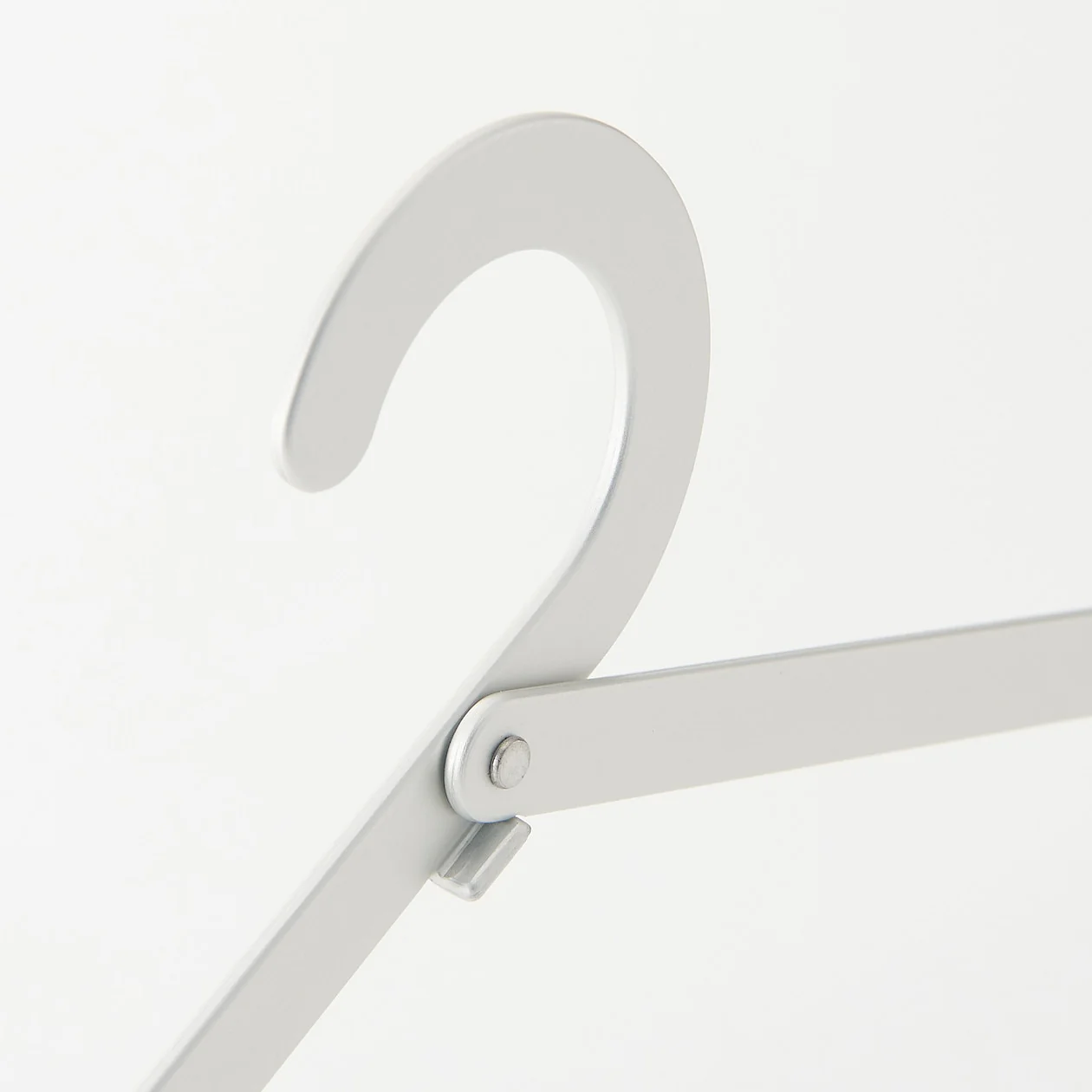 Portable Aluminium Folding Hanger - Image 5