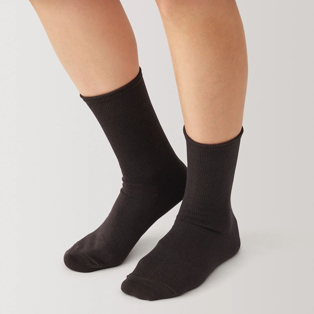 Right Angle Loose Top Tapered Socks - Image 6