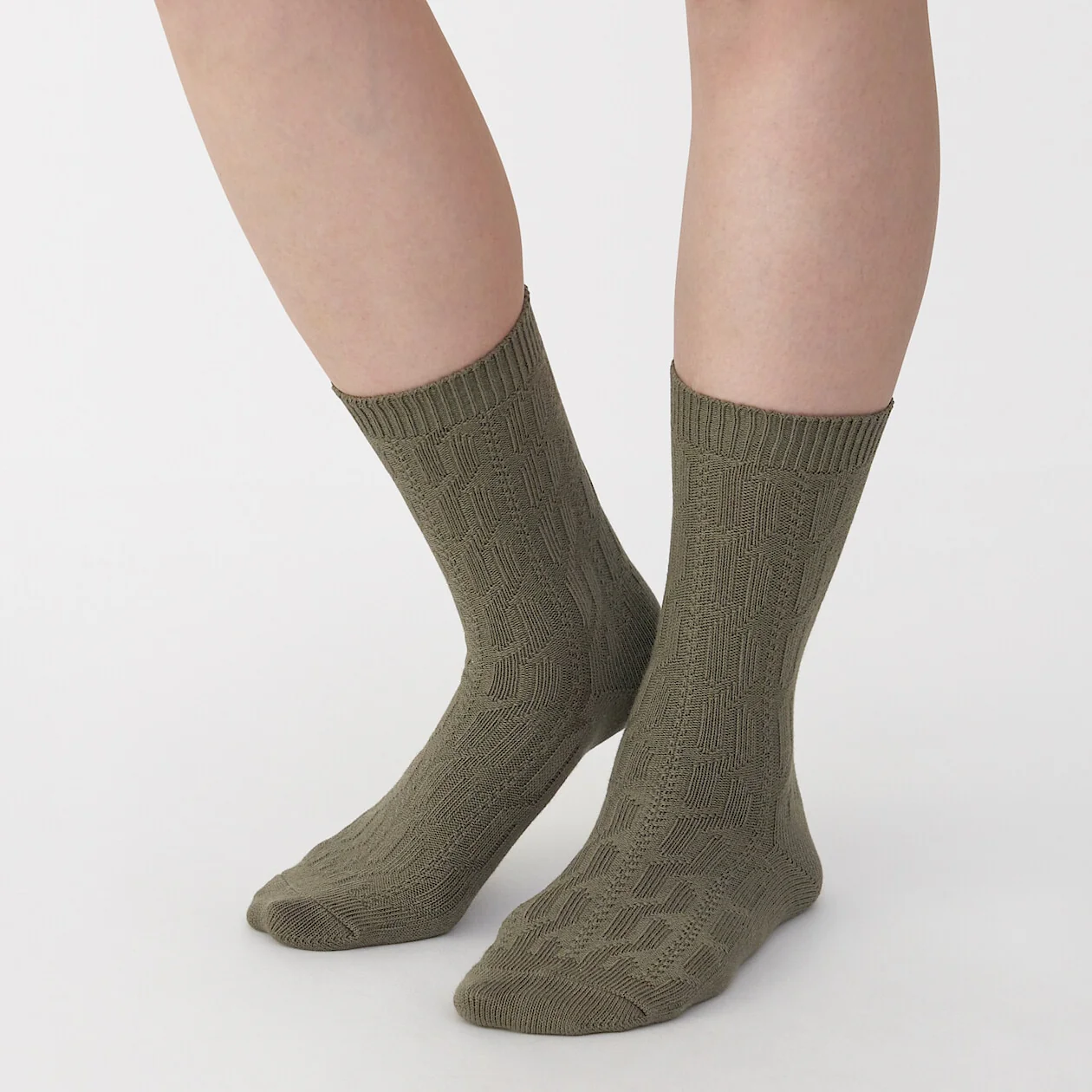 Right Angle Loose Top Cable Stitch Socks - Image 12