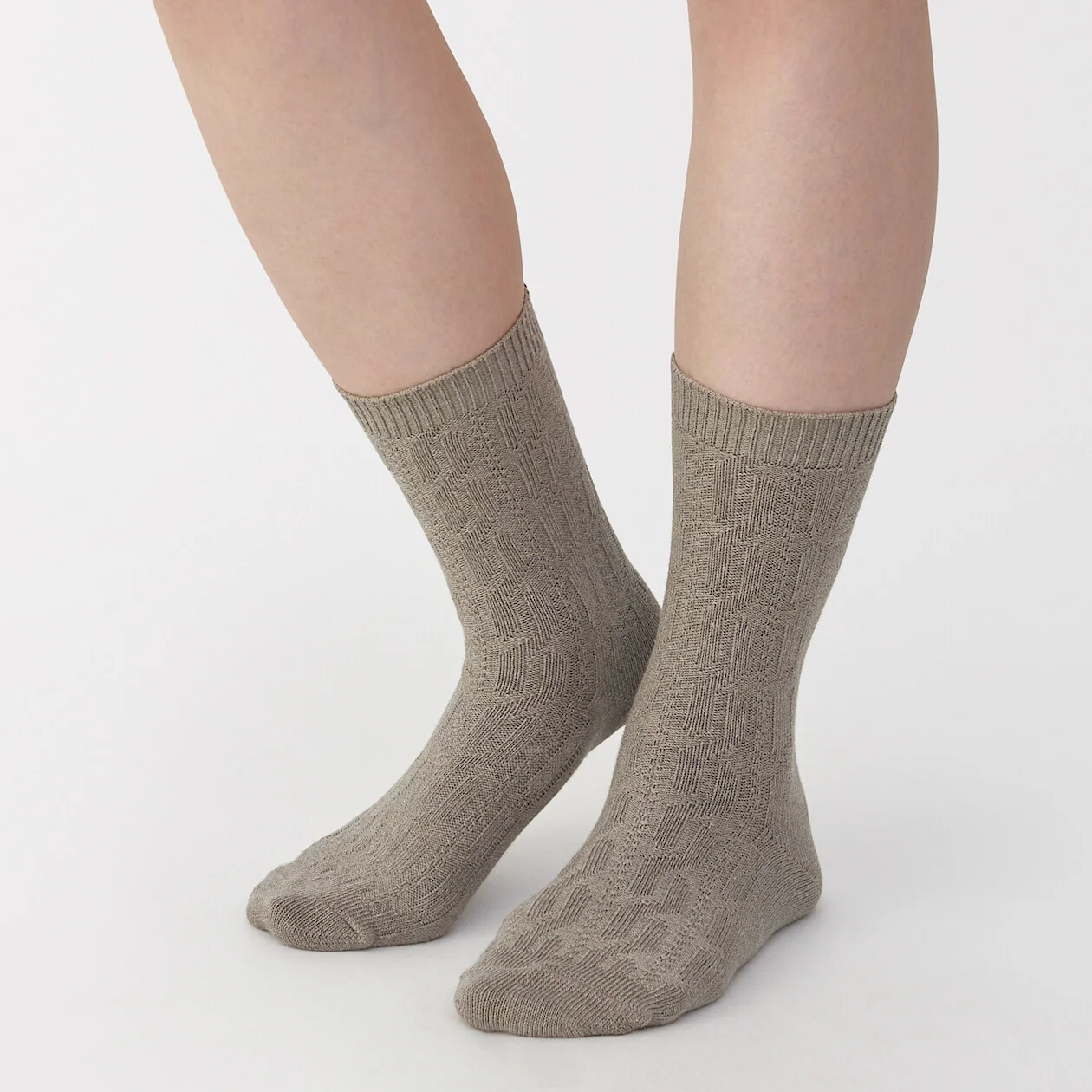 Right Angle Loose Top Cable Stitch Socks - Image 14
