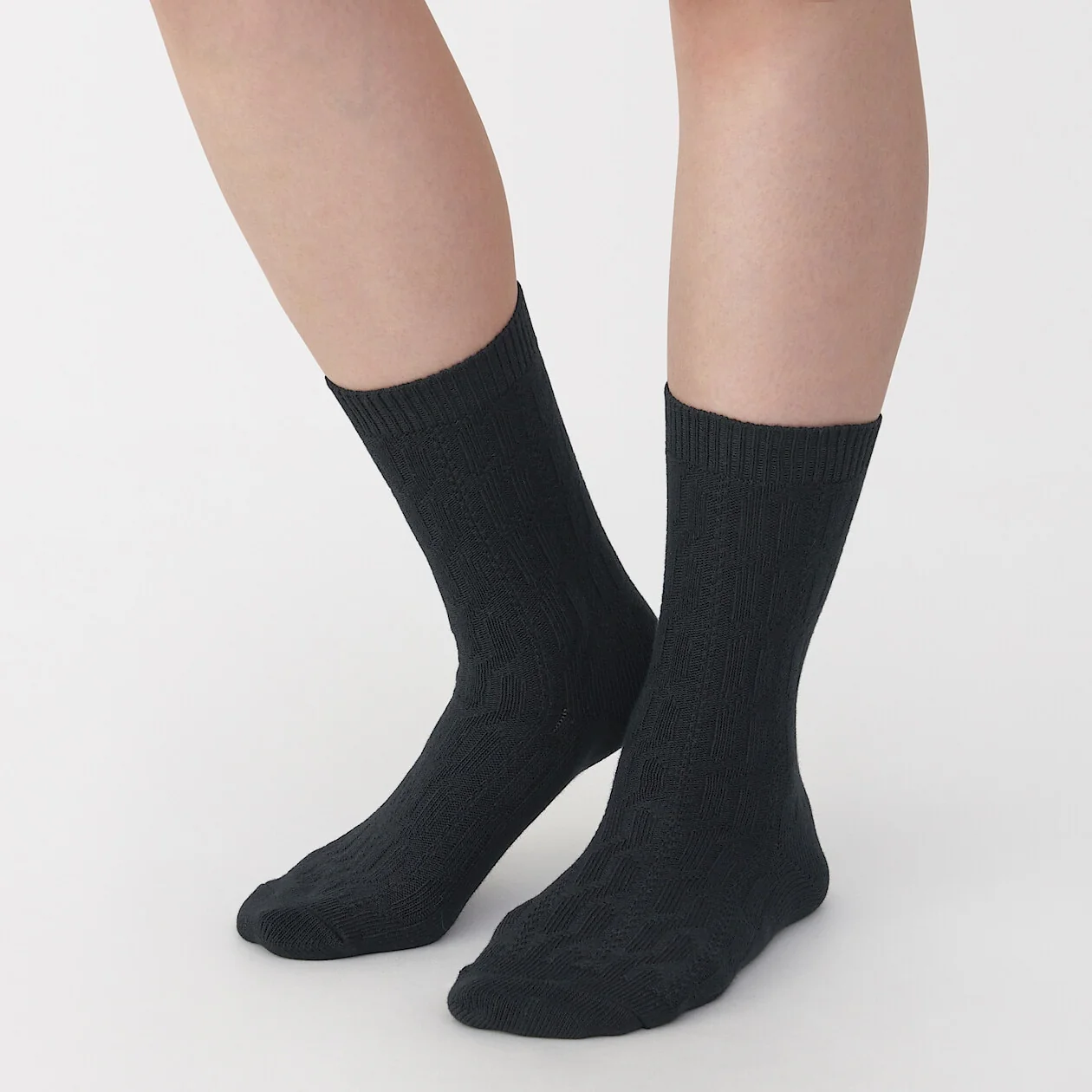 Right Angle Loose Top Cable Stitch Socks - Image 6
