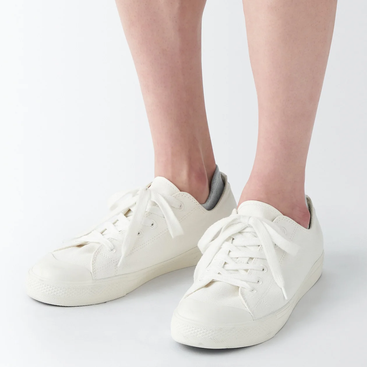 Right Angle Sneaker Socks With Grip Tab - Image 3