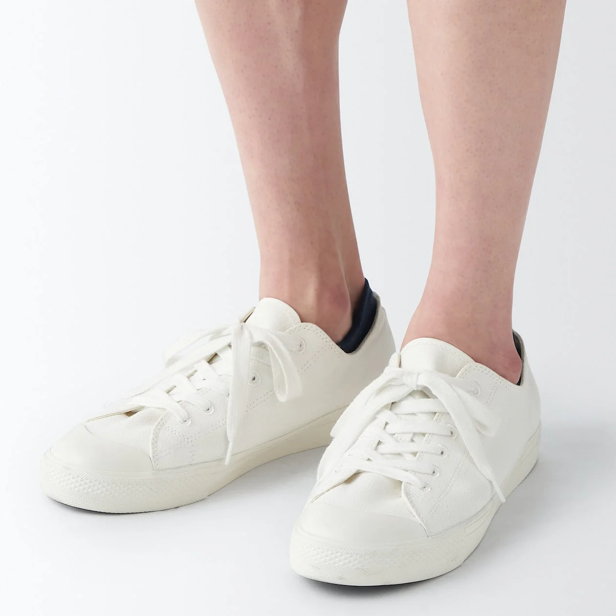 Right Angle Sneaker Socks With Grip Tab - Image 6