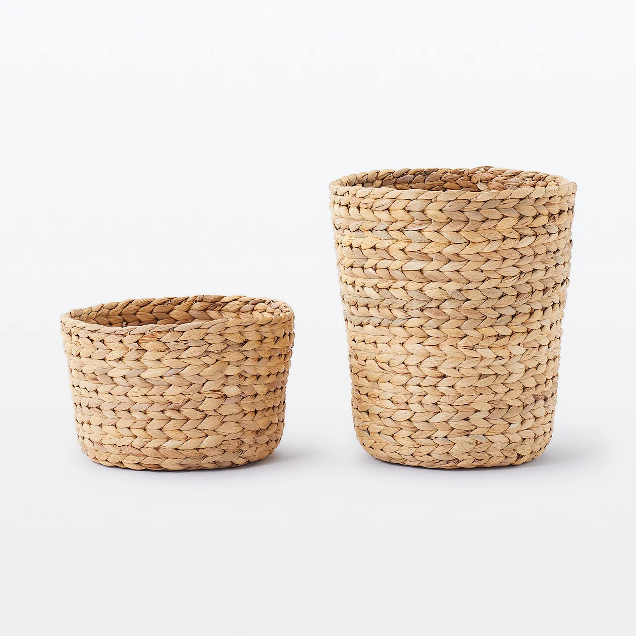 Water Hyacinth Round Basket - Shallow - Image 5