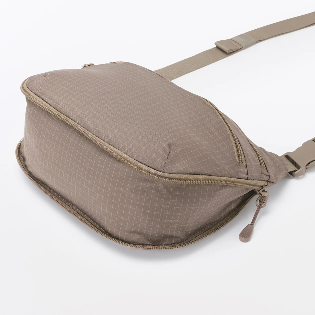 Water Repellent Ripstop Mini Shoulder Bag - Image 22