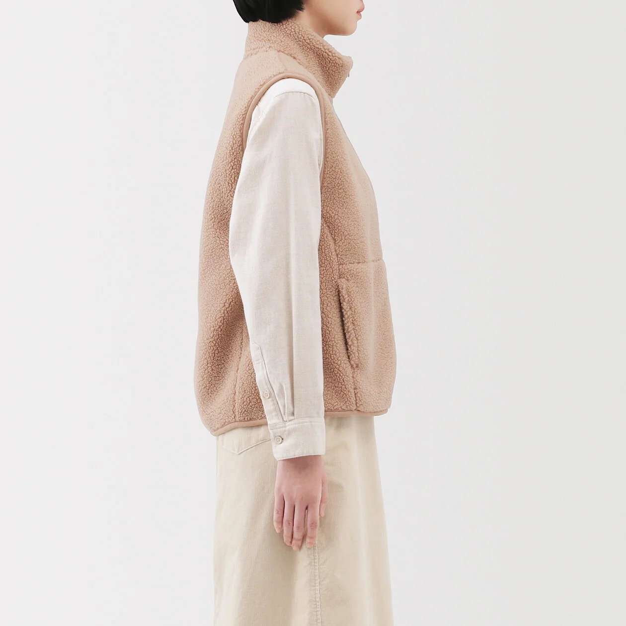 Boa Fleece Vest - Image 3