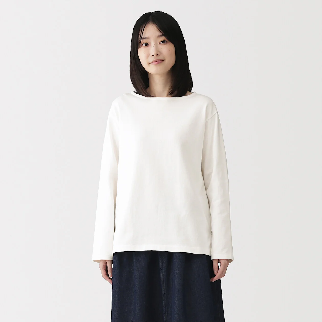 Heavyweight Boatneck Long Sleeve T-Shirt - Image 10