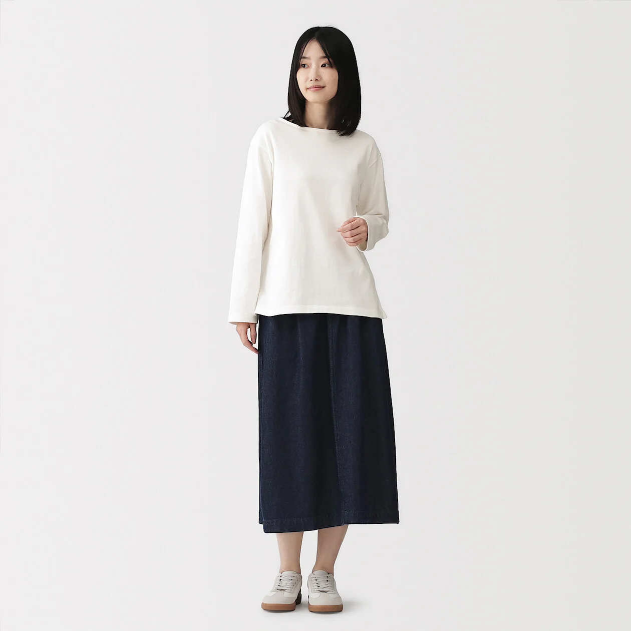 Heavyweight Boatneck Long Sleeve T-Shirt - Image 11