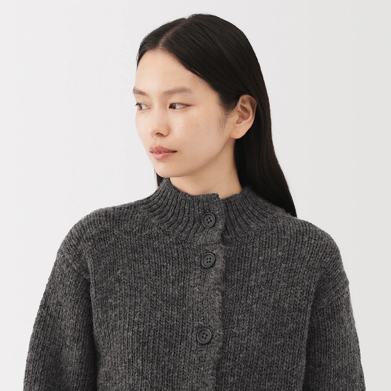 Merino Wool Low-Gauge Short Cardigan - Image 9
