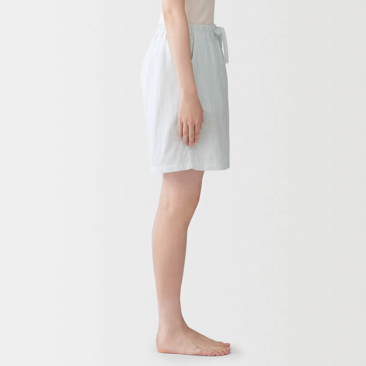 Thin Gauze Half Pants - Image 2
