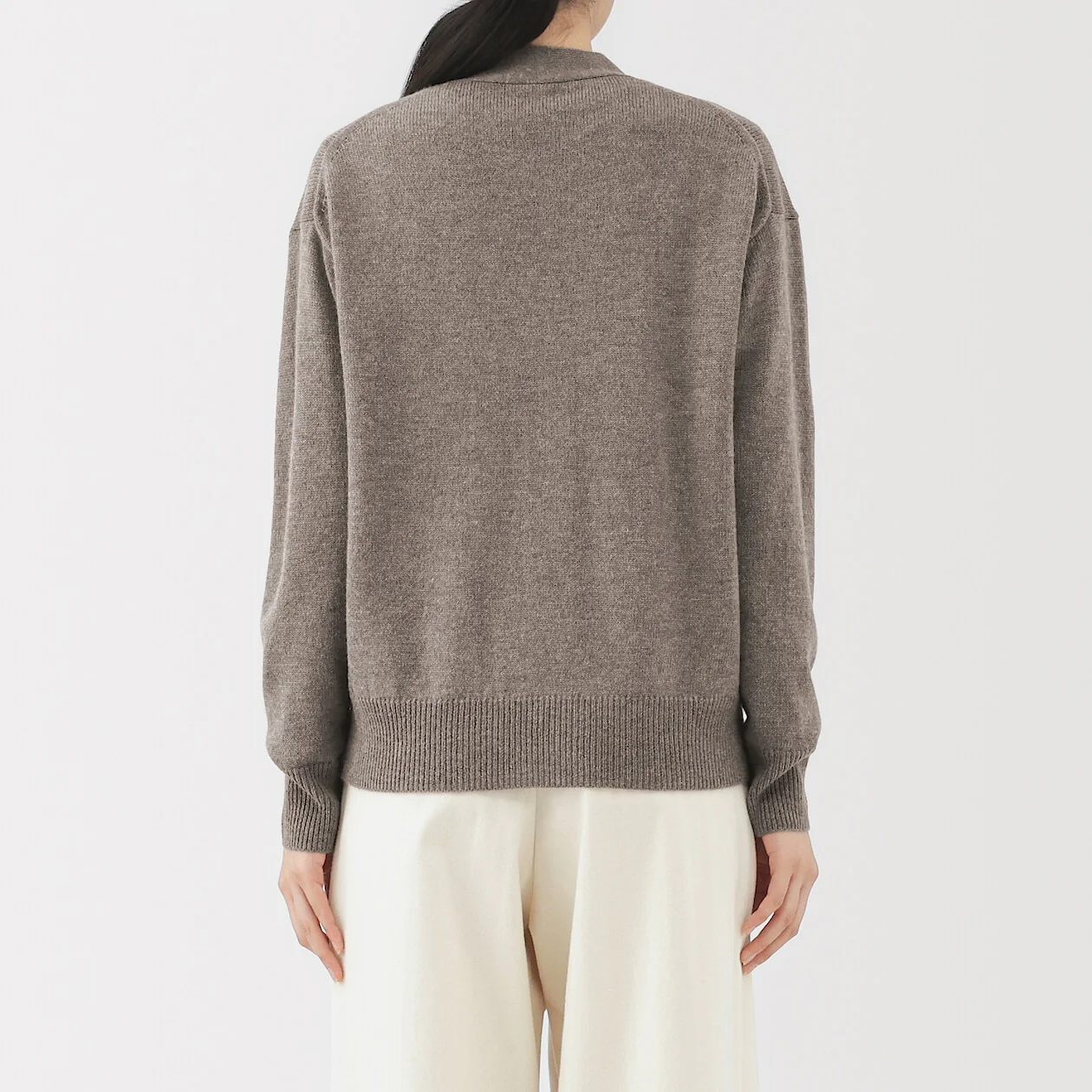 Washable Wool Mid-Gauge V-Neck Cardigan - Image 9